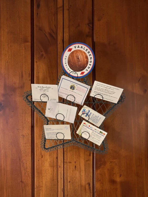 Stjerneformet oppslagstavle i ståltråd